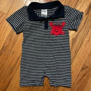 🦀 Super cute crabby one piece - size 12 months 🦀